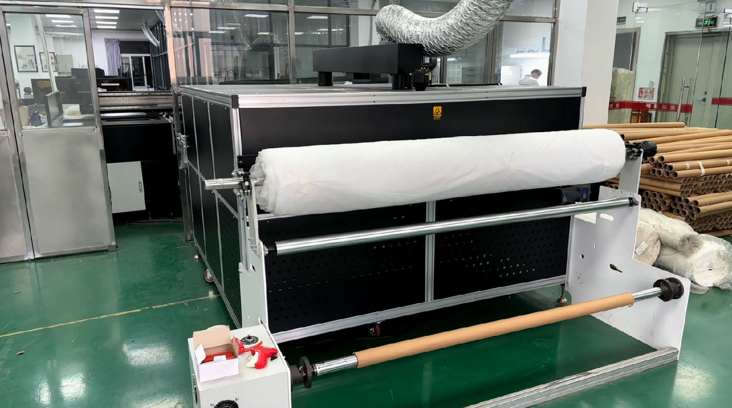 怎樣(yang)能夠(gou)挑選(xuan)到合(he)适的(de)數碼(ma)印花(hua)機?