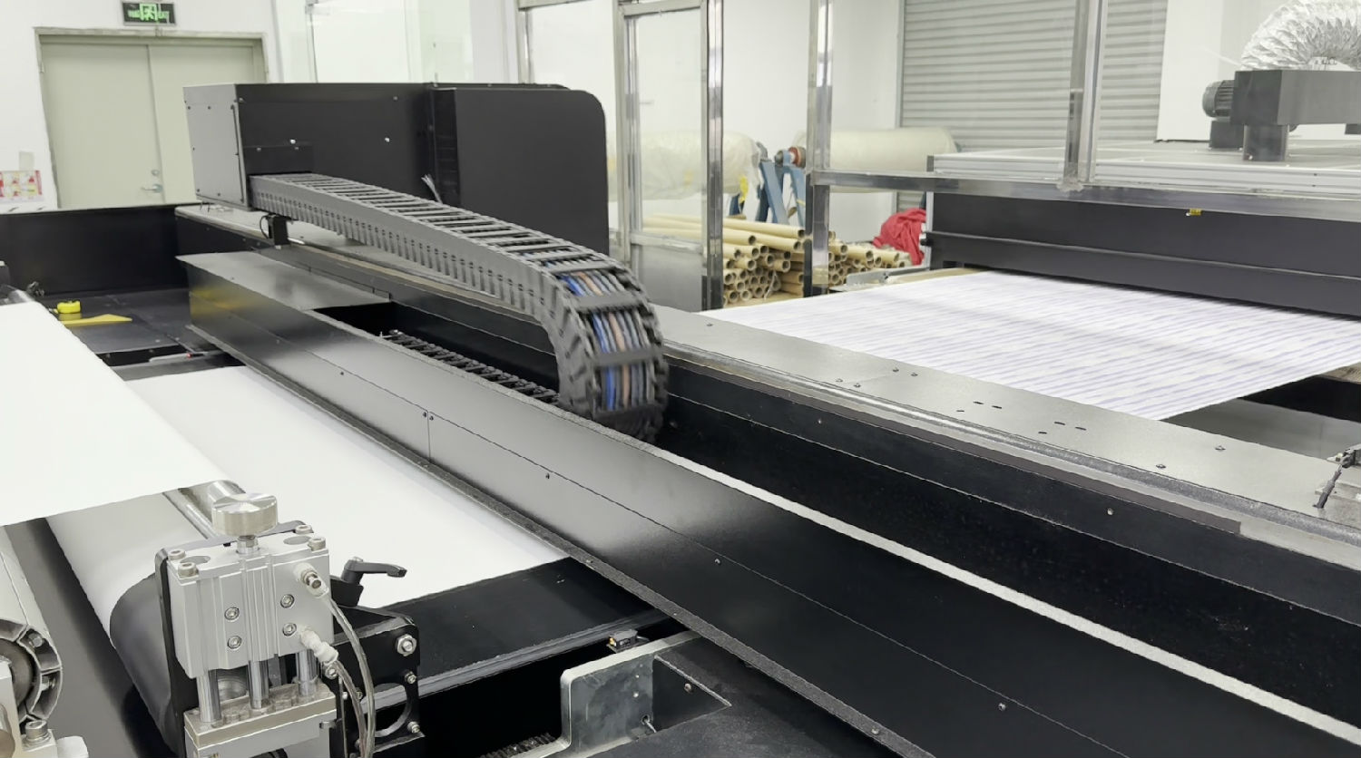 影響(xiang)數碼(ma)印花(hua)機打(da)印精(jing)度的(de)8個因(yin)素