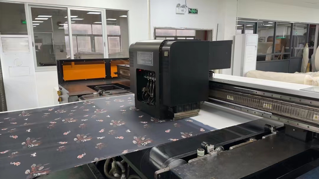 數碼(ma)印花(hua)打印(yin)出現(xian)重疊(die)不均(jun)勻如(ru)何解(jie)決?