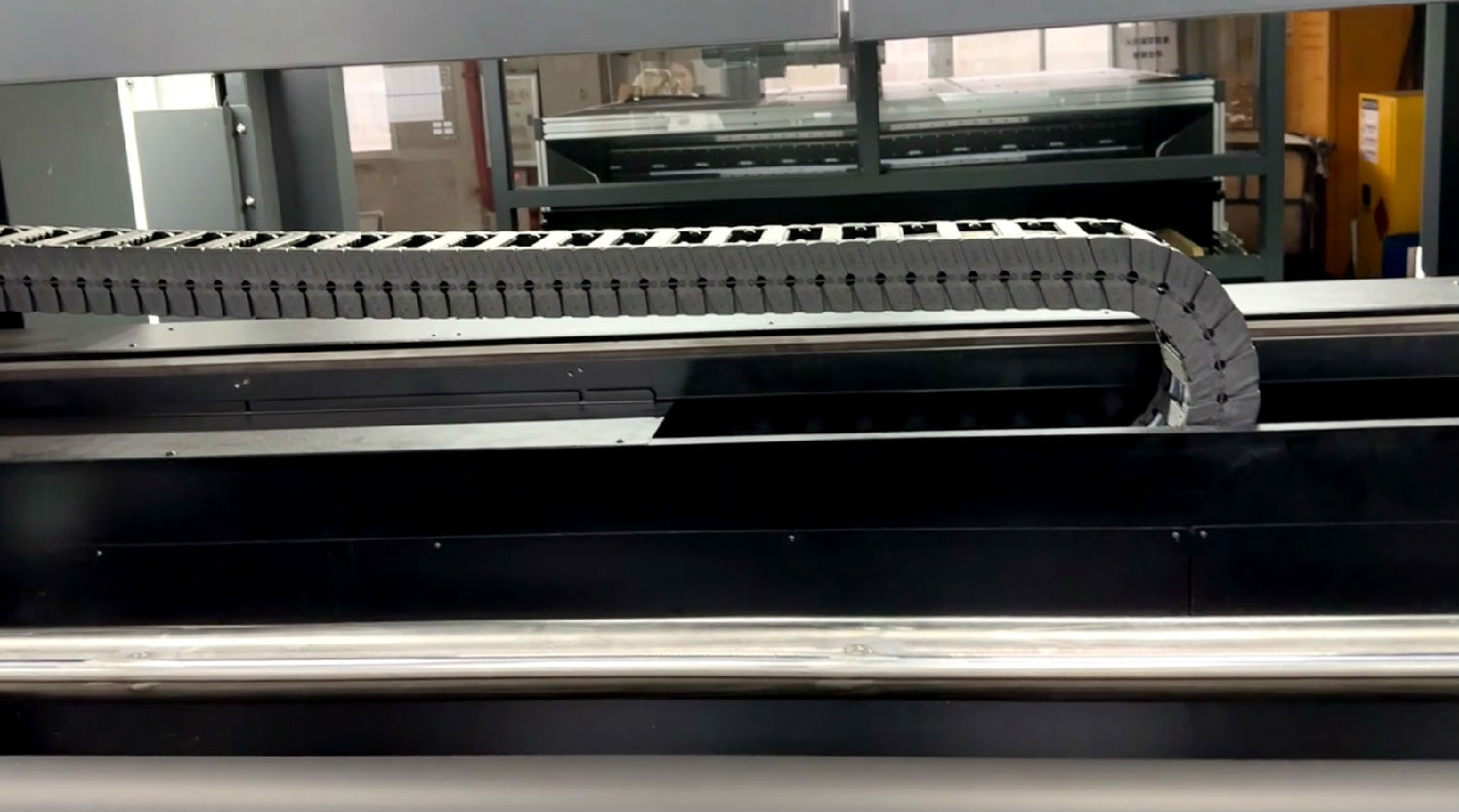 如(ru)何判(pan)斷數(shu)碼印(yin)花機(ji)的導(dao)軌是(shi)否需(xu)要更(geng)換？